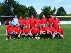 H.v.l.; Guido Beck, Sascha Dentler, Michael Horn, Volker Werthan, Klaus Weigand, Markus Hedler, Damir Tischer, Jürgen Hitz<br>V.v.l.: Thomas Polster, Heiko Liebig, Marco Weigand, Volker Jacobs, Robert Lin, André Fister, Klaus Müller